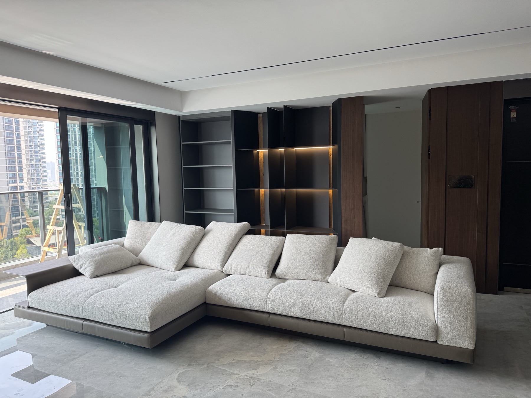 Domestic Buyer Project 051
