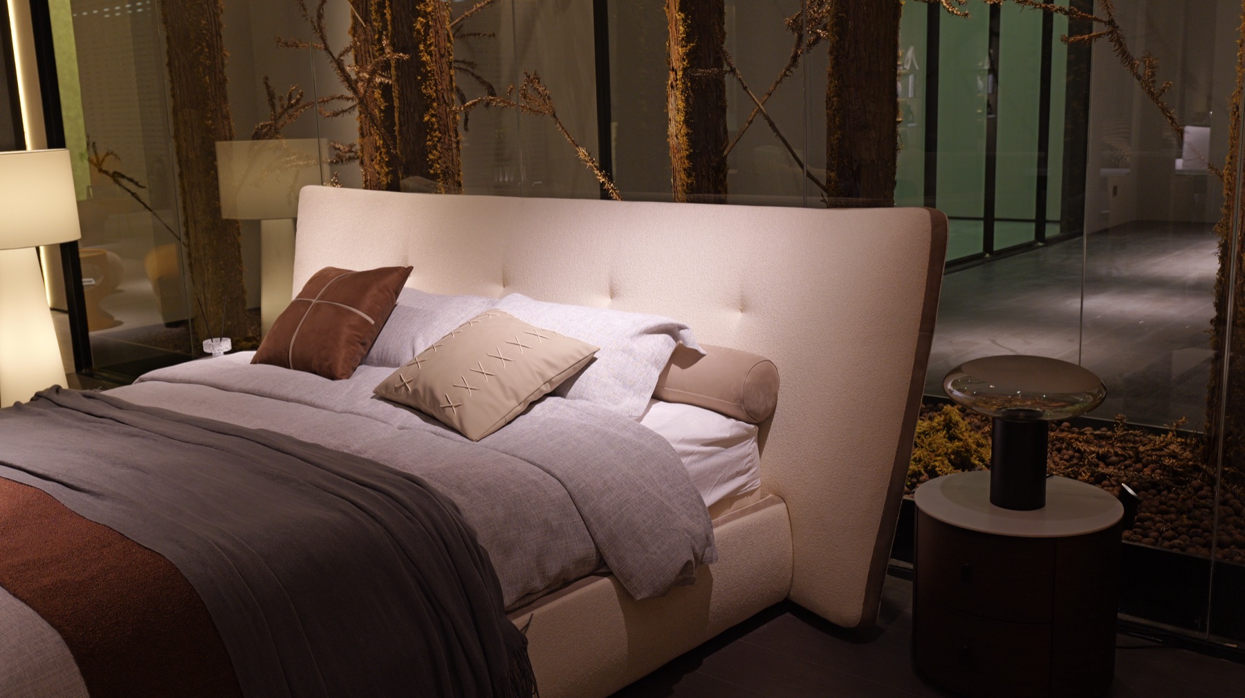 Rever Bed 18