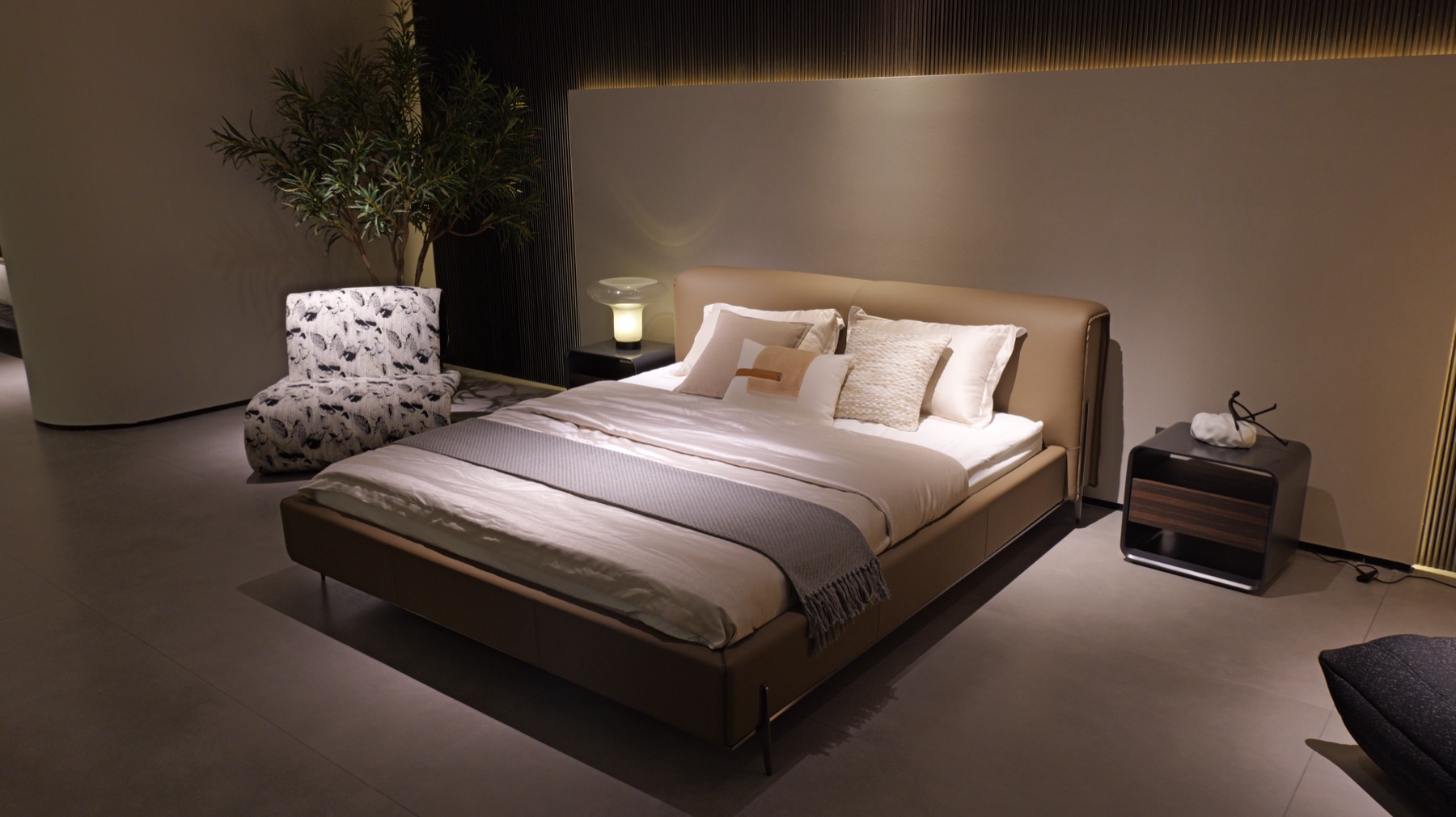 Black Bull Bed 8