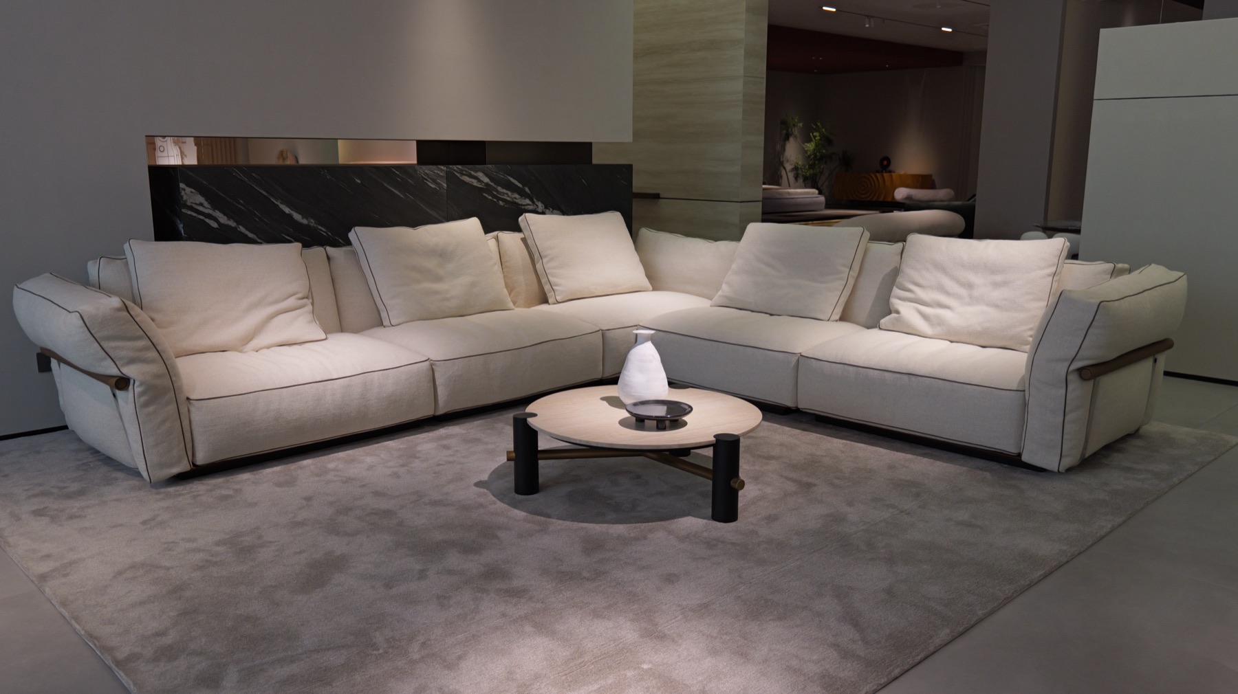 Camelot Sofa 23