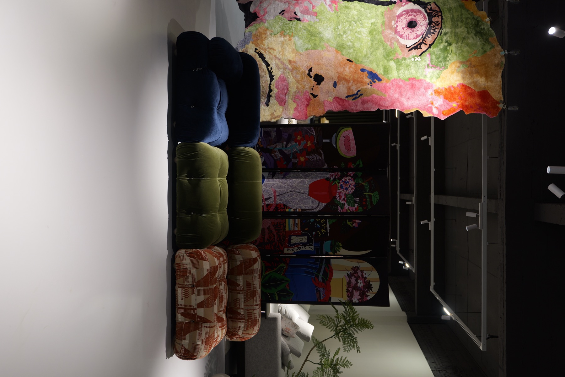 Chameleon Sofa 2
