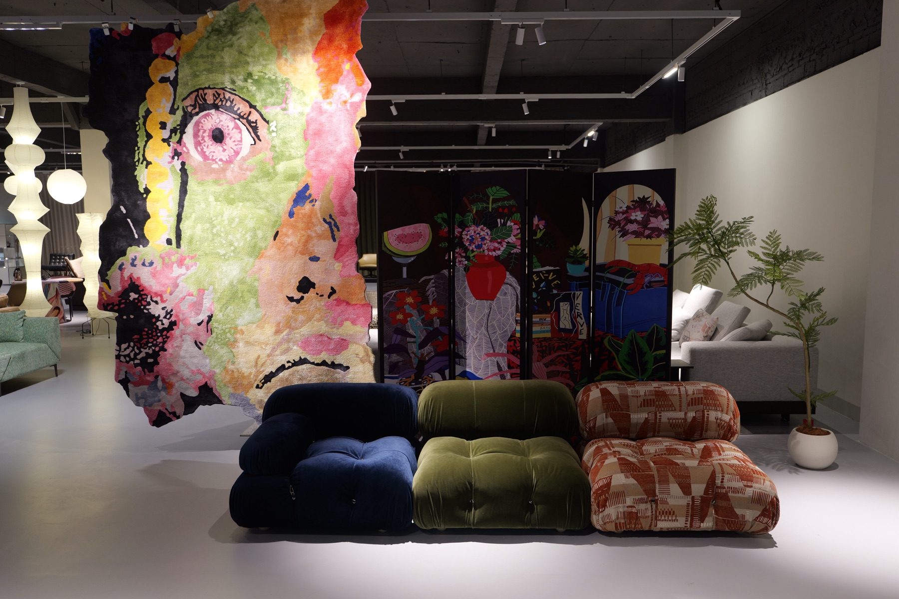 Chameleon Sofa 7