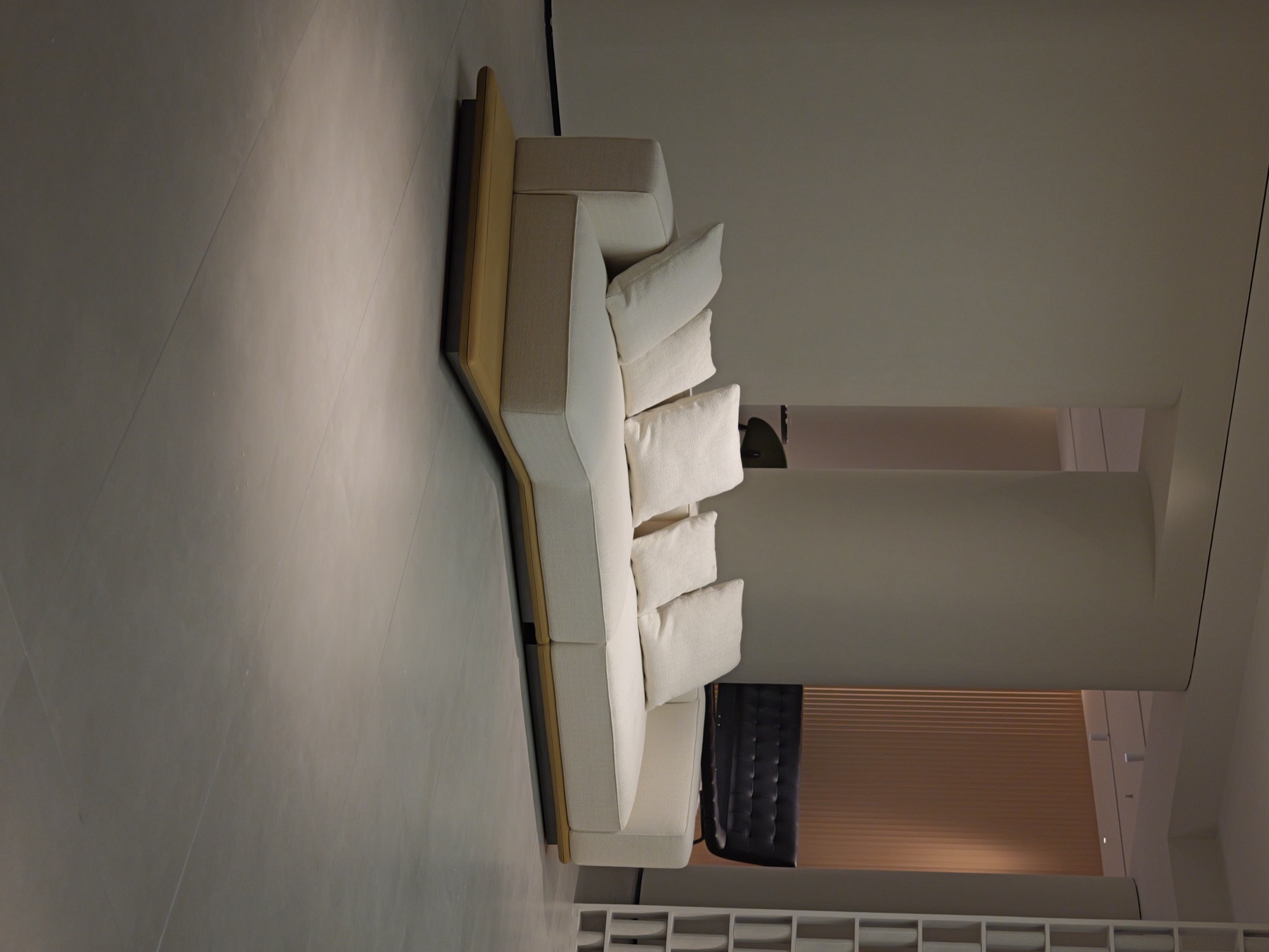 Horizon Sofa 15