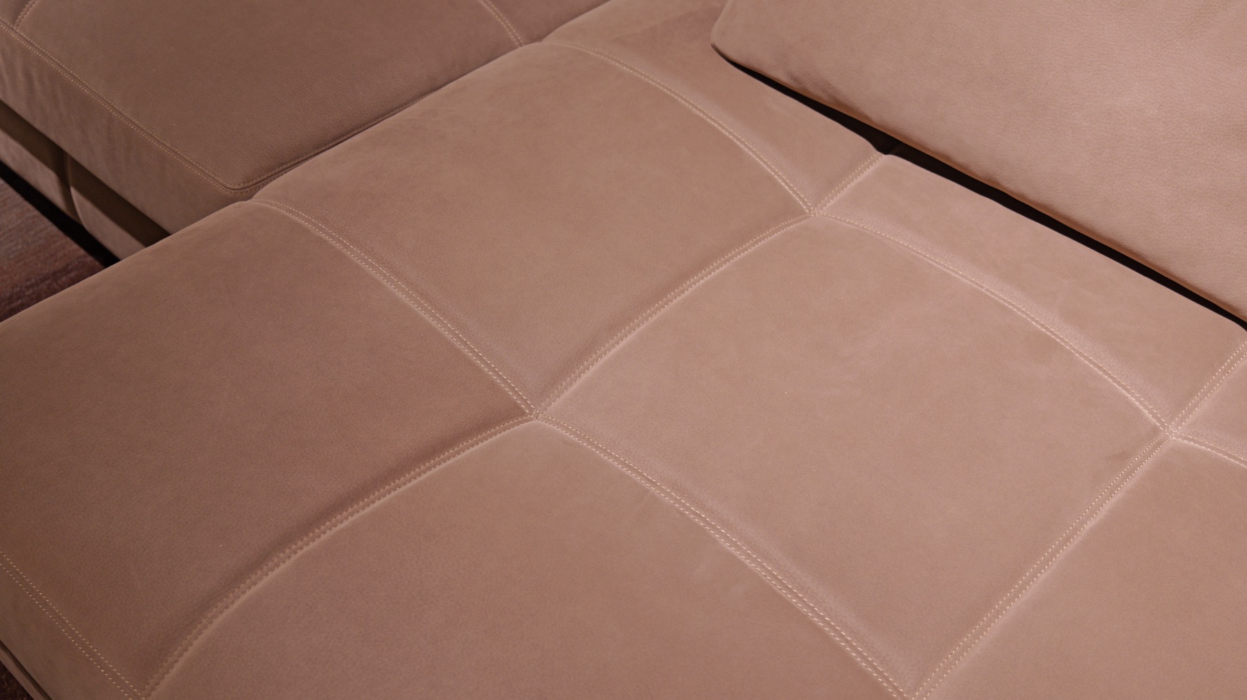 Blazer Sofa 35