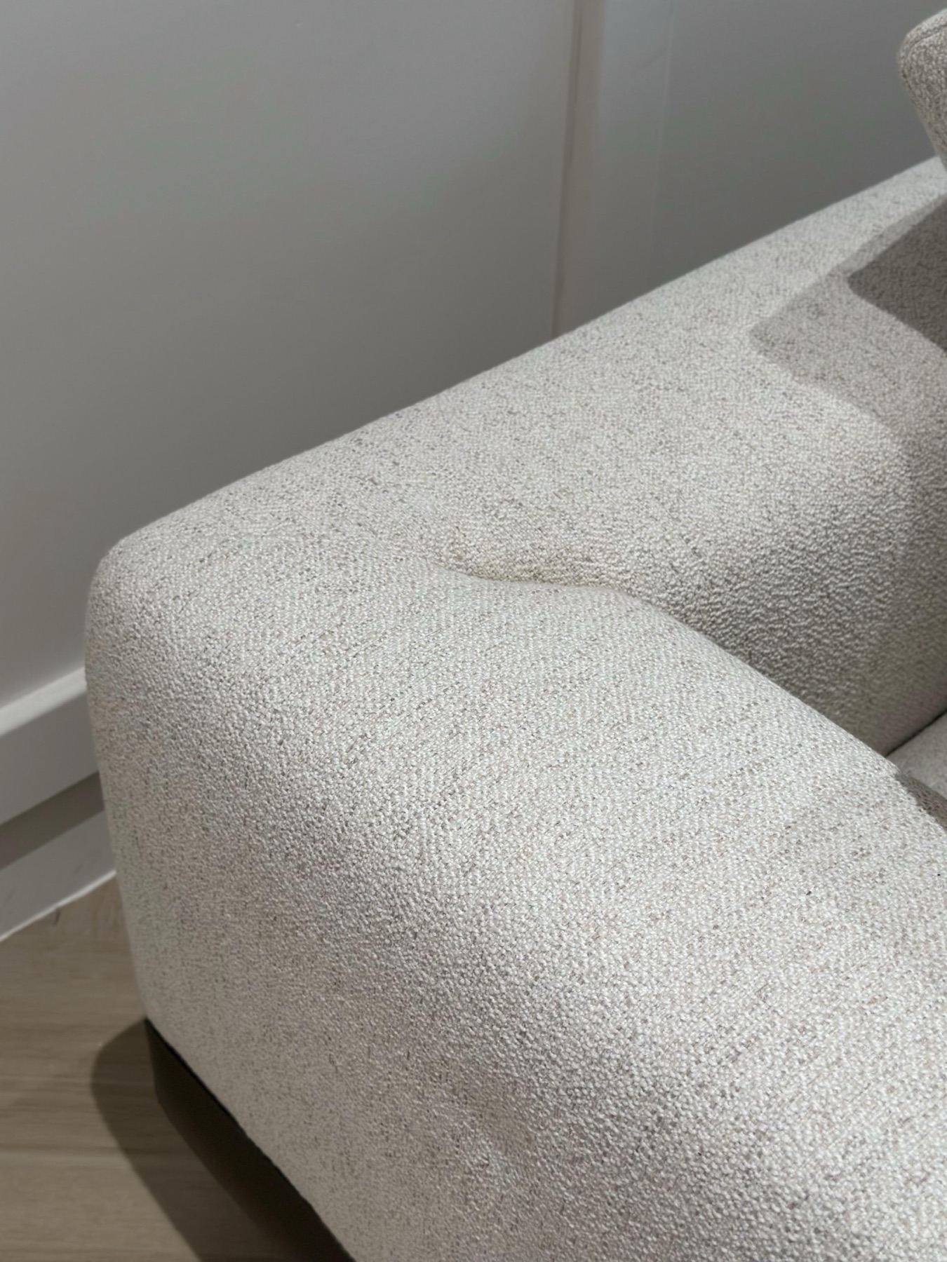Connery Sofa 6