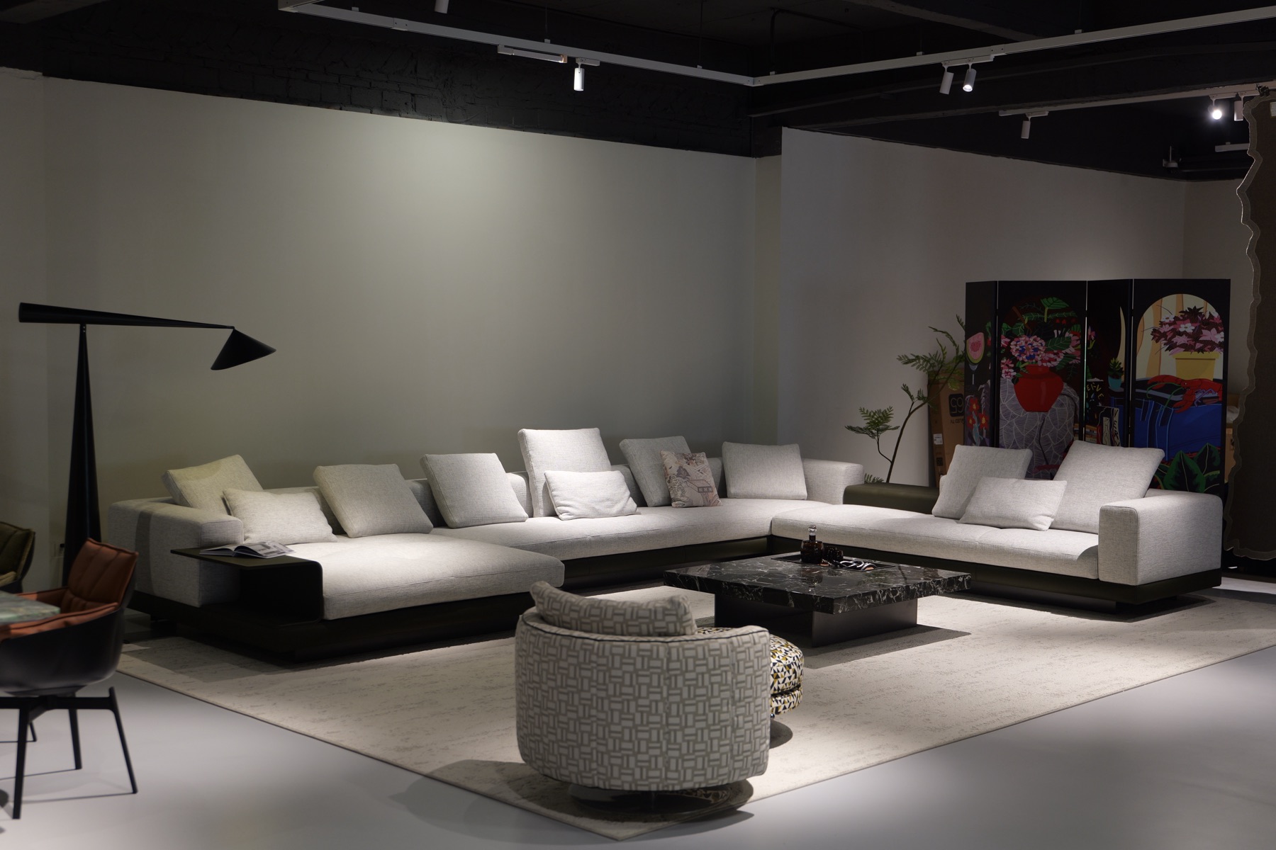Connery Sofa 33