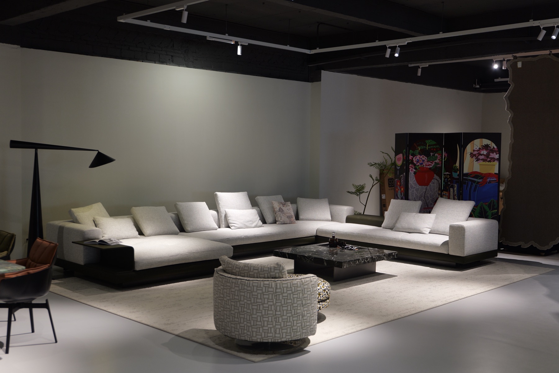Connery Sofa 36