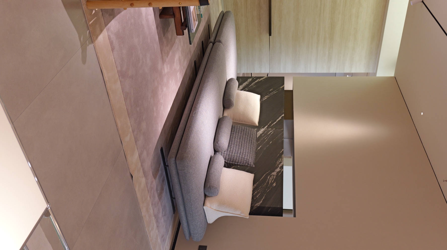 Prado Sofa 17