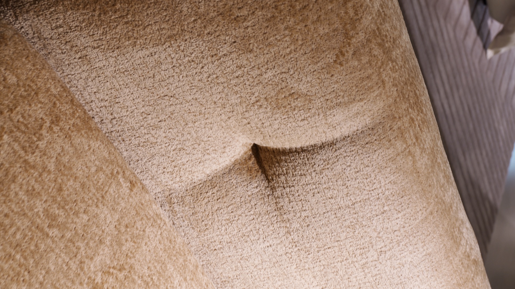 Supermoon Sofa 6