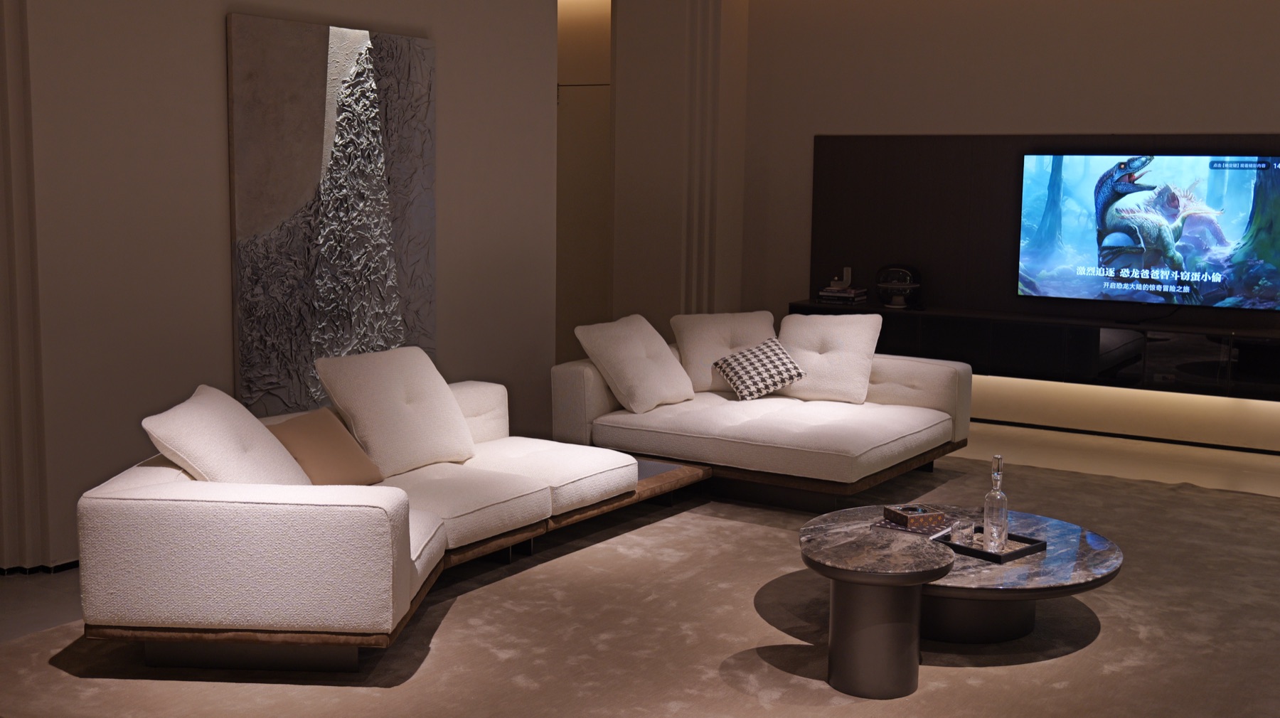 Dylan Sofa 18