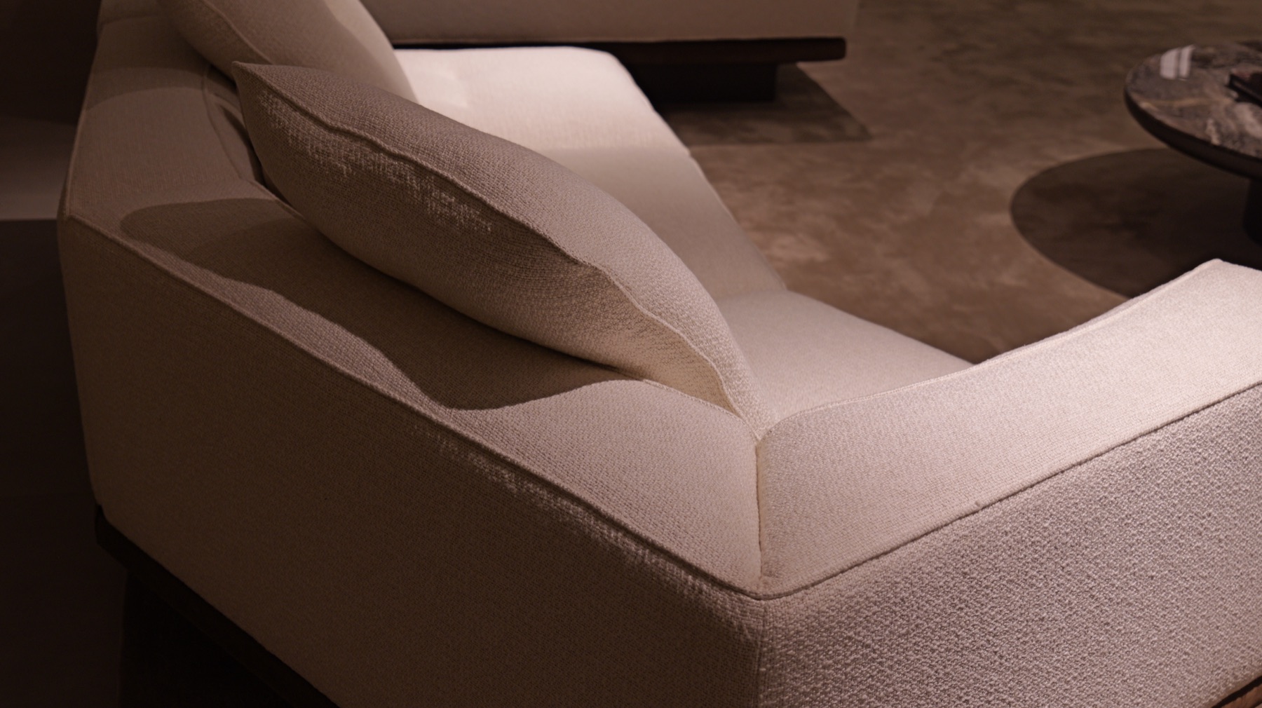 Dylan Sofa 25