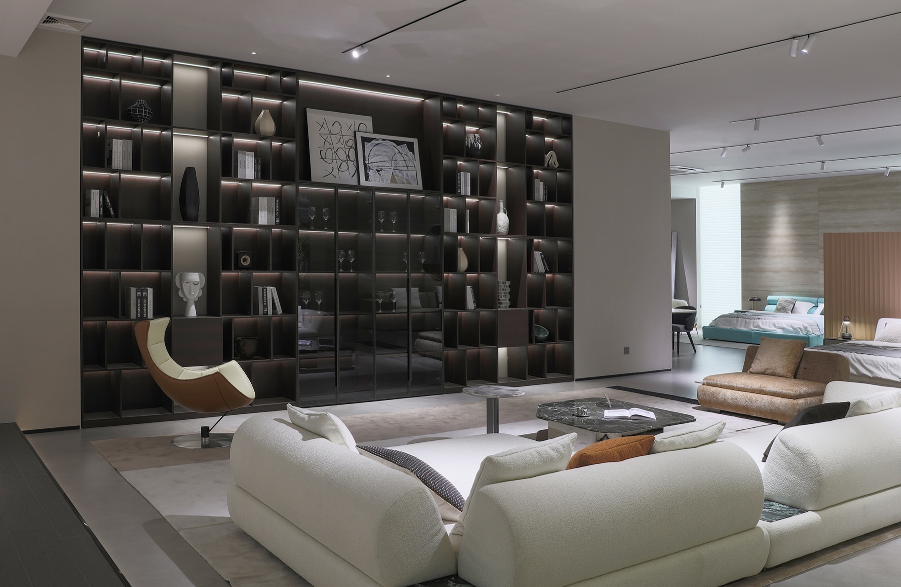 Visit Factory Showroom by Chenxing