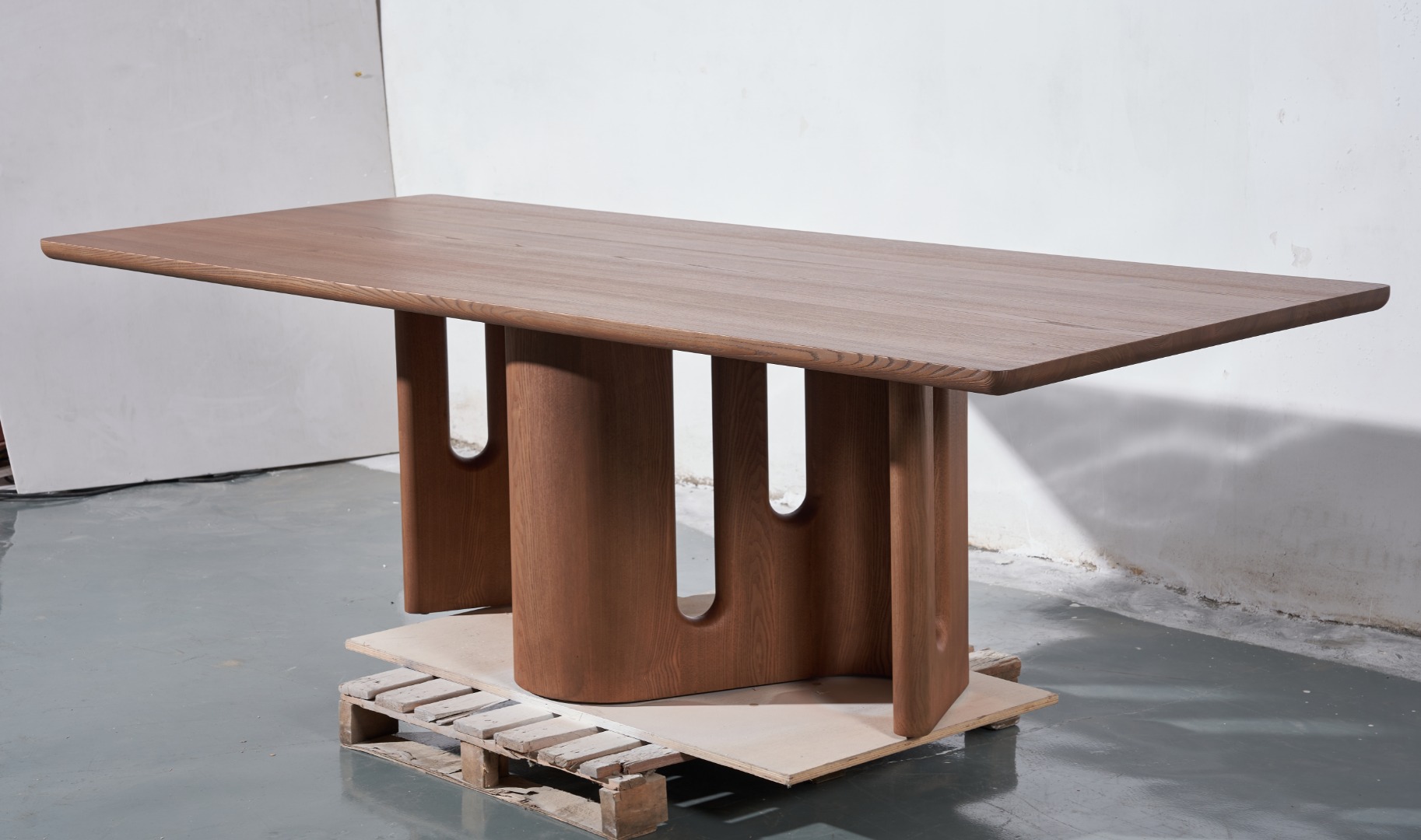 Custom Table Design 012