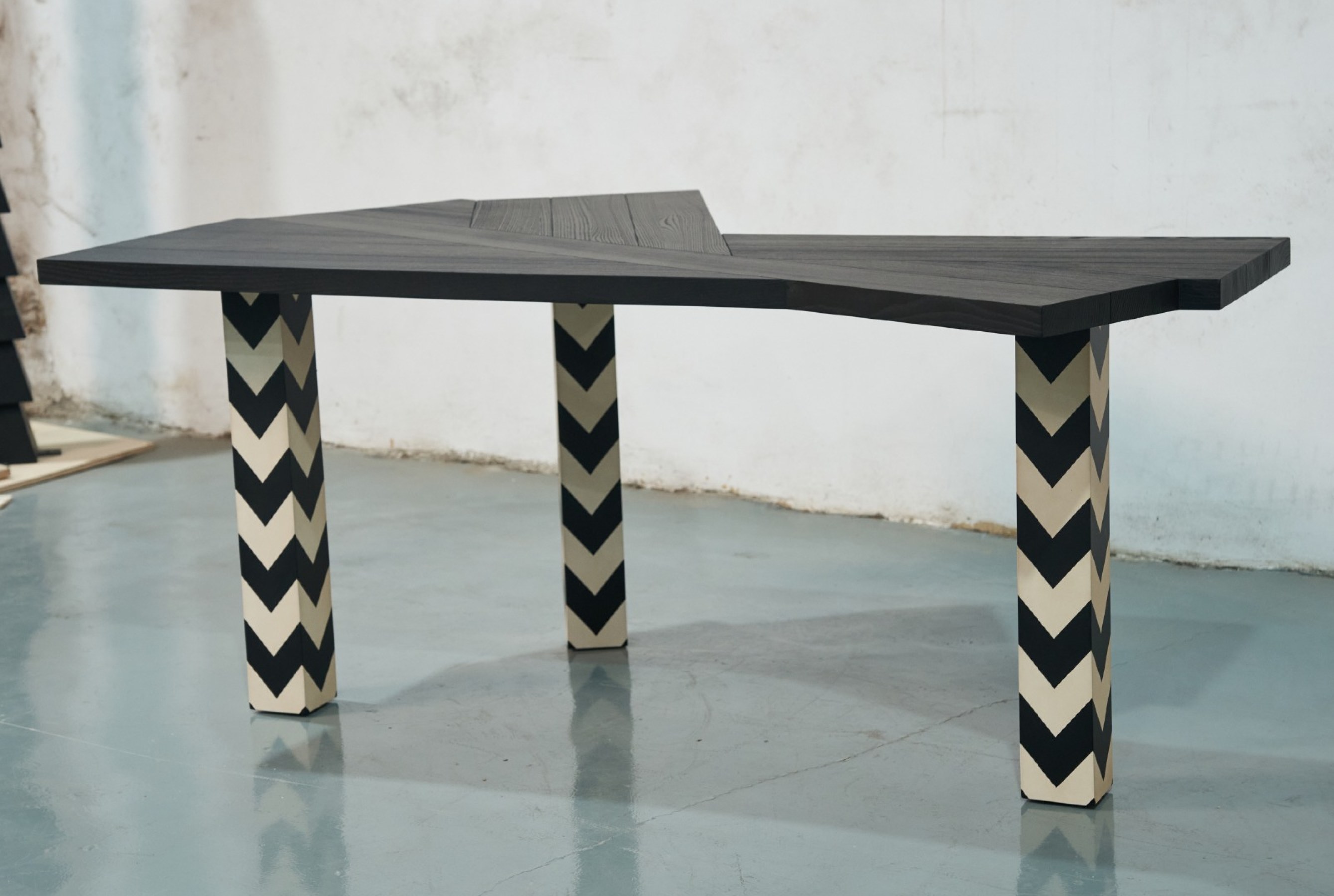 Custom Table Design 063 Study